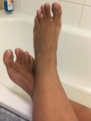 adoremyebonyfeet OnlyFans