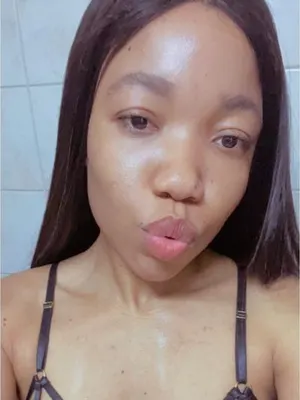 emilieebony OnlyFans