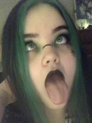 fat goth gf OnlyFans