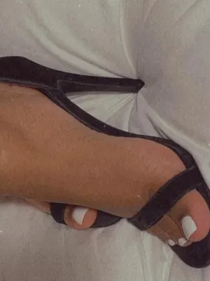 herprettyfeet_ OnlyFans