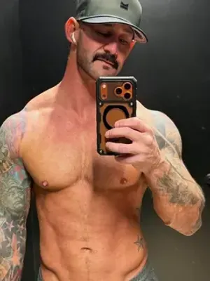 Logan Chase OnlyFans profile photo