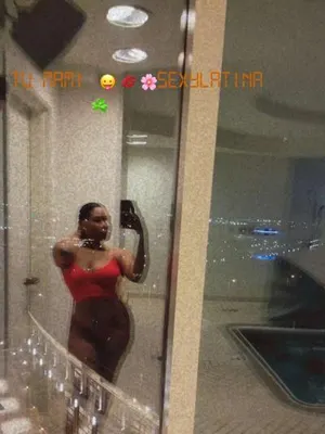 lolaa22 OnlyFans