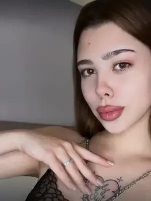 LolaLips OnlyFans