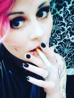 poppy_noir OnlyFans