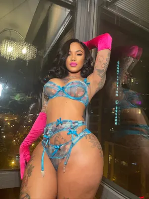 prettyredz202 OnlyFans