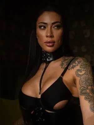 Sofia Lee's 100 in control OnlyFans
