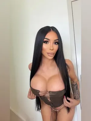 thedollkelly77 OnlyFans
