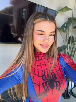 LUNA ELLIE OnlyFans