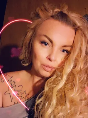 naughtyblondebabygirl OnlyFans